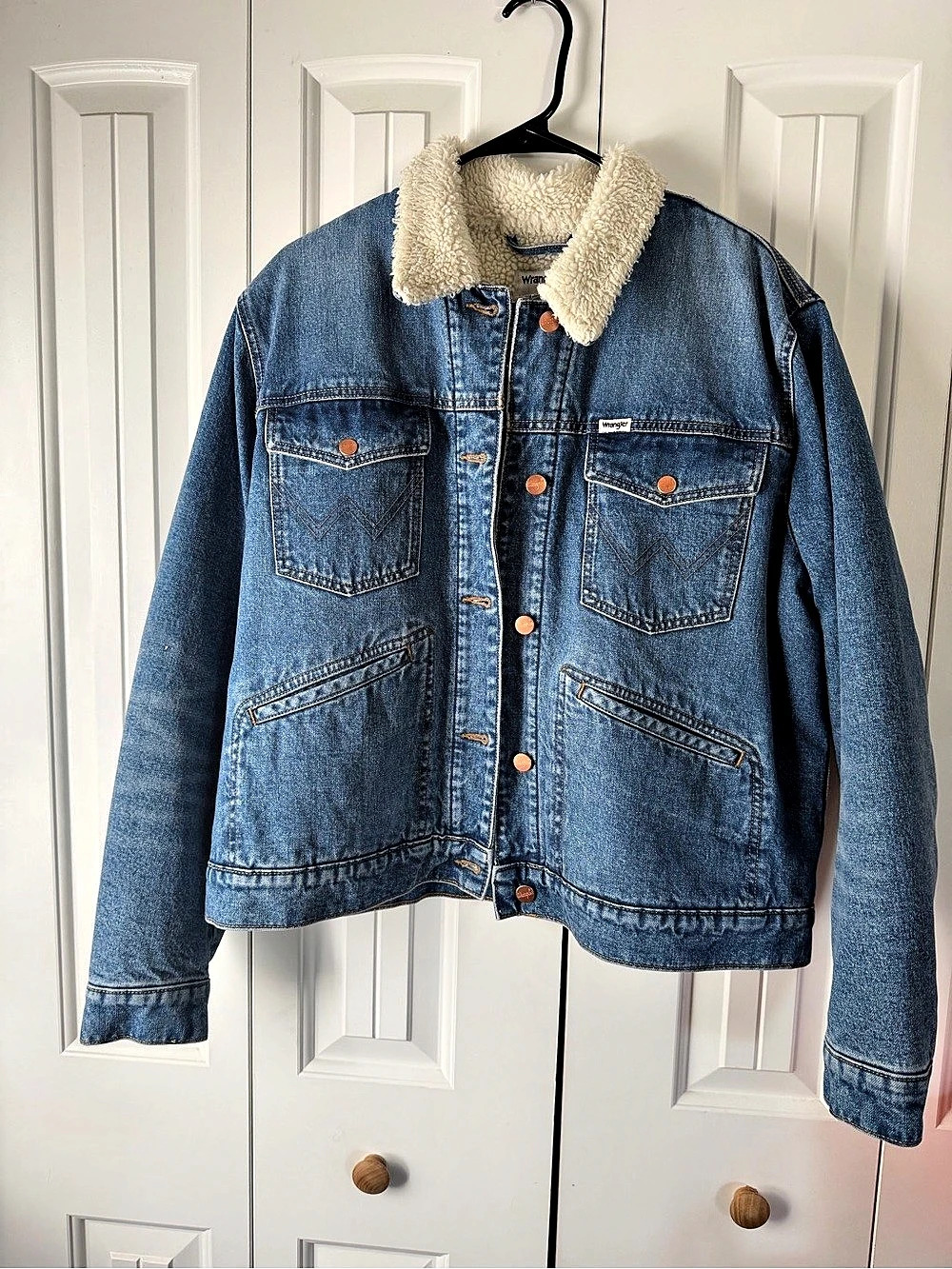 Wrangler Sherpa Lined Denim Trucker Jacket Blue & White XL